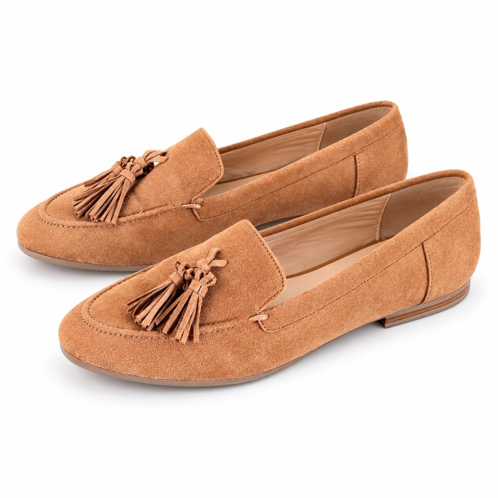 Tahari Alessia Loafer Size 10 Tan Faux Suede Preppy Tassel Academic Classic
